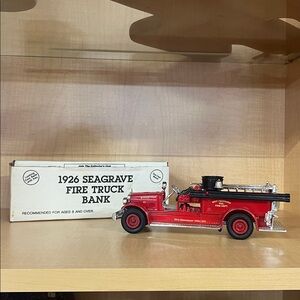 ERTL 1926 Seagrave Fire Truck Coin Bank